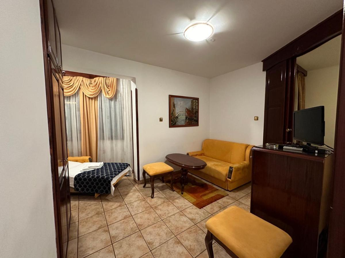 Beatrix Lux Hotel Budva Ngoại thất bức ảnh