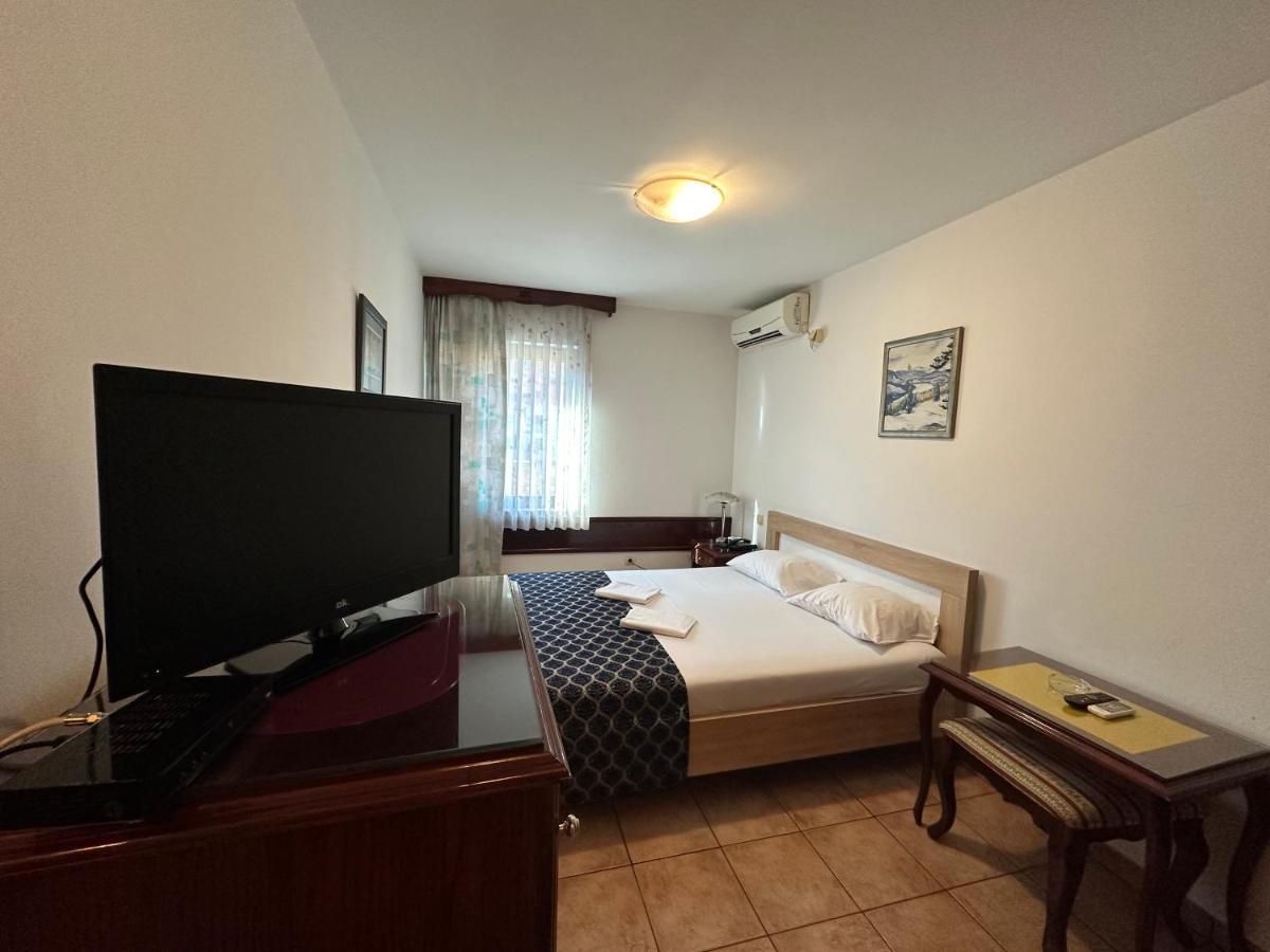 Beatrix Lux Hotel Budva Ngoại thất bức ảnh