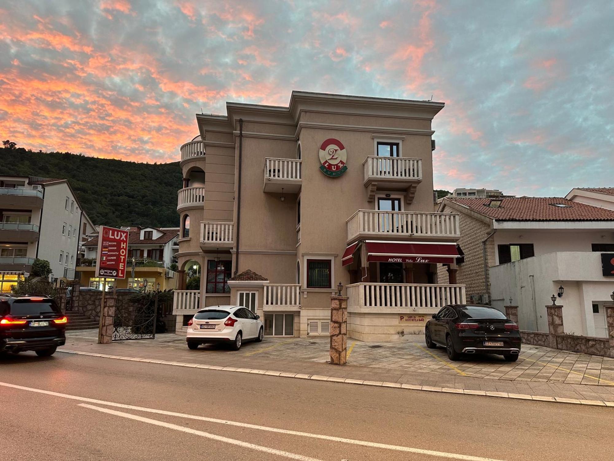 Beatrix Lux Hotel Budva Ngoại thất bức ảnh